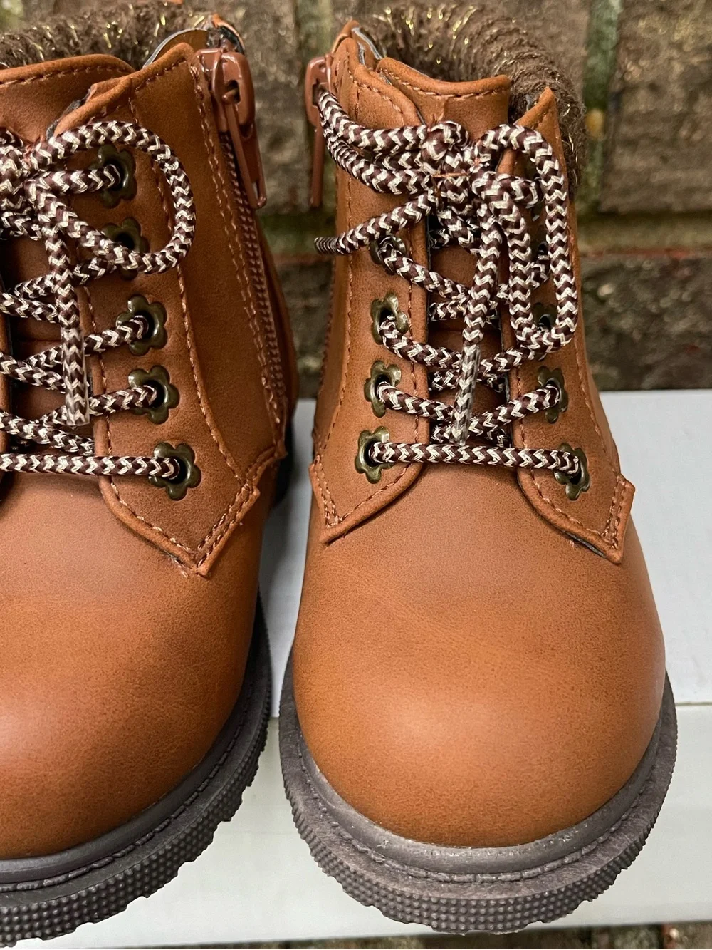 wonder nation Brown Lace Up Ankle Boots Side Zip Kids Size 6 NWOT
